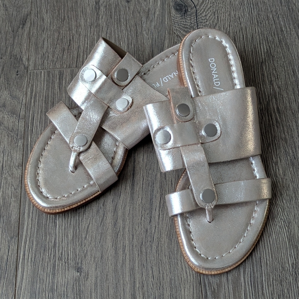 Donald J Pliner Silver Metallic Summer Sandals